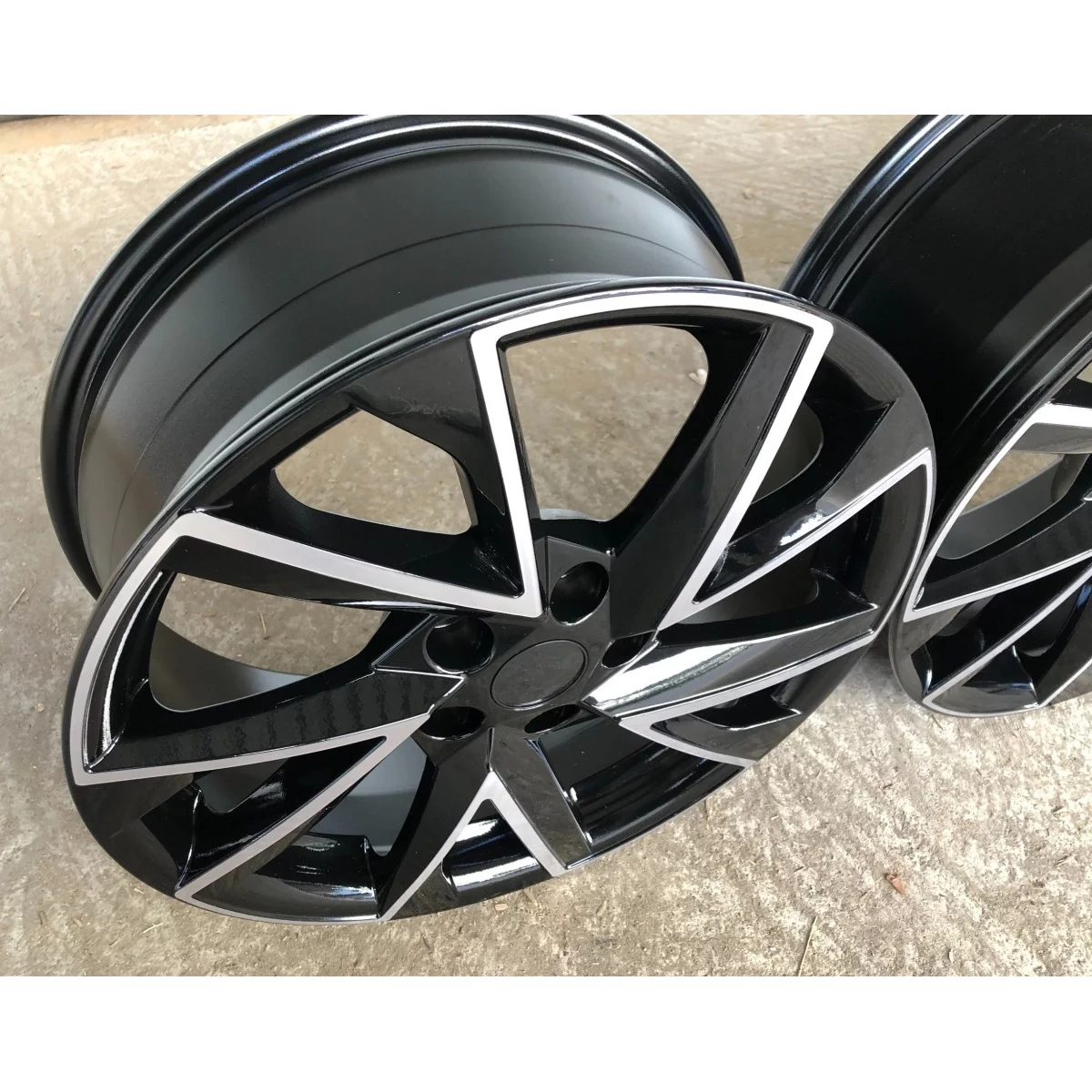 Литой диск khomen. Диски Khomen Wheels khw1714 7x17/5x114.3 d67.1 et51 Gray FP. Khomen Wheels khw1714 Black-FP. Диски Khomen Wheels khw1714 7x17/5x114.3 d67.1 et51 Black FP. Khomen Wheels khw1714 (Octavia).